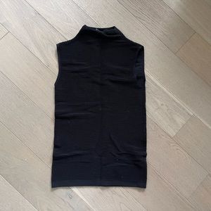 ARITZIA - womans size small ribbed mock neck tank